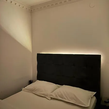 Apartment Silver *