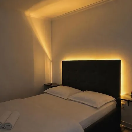 Apartment Silver