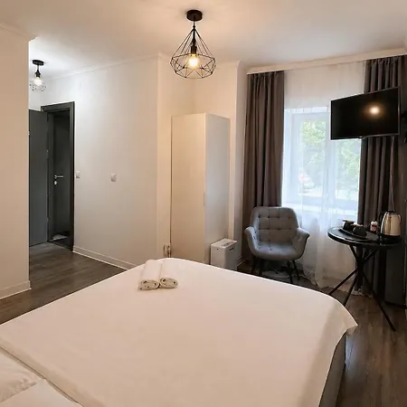 Apartment Silver